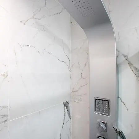 Milan Style Apartment - City Center Διαμέρισμα